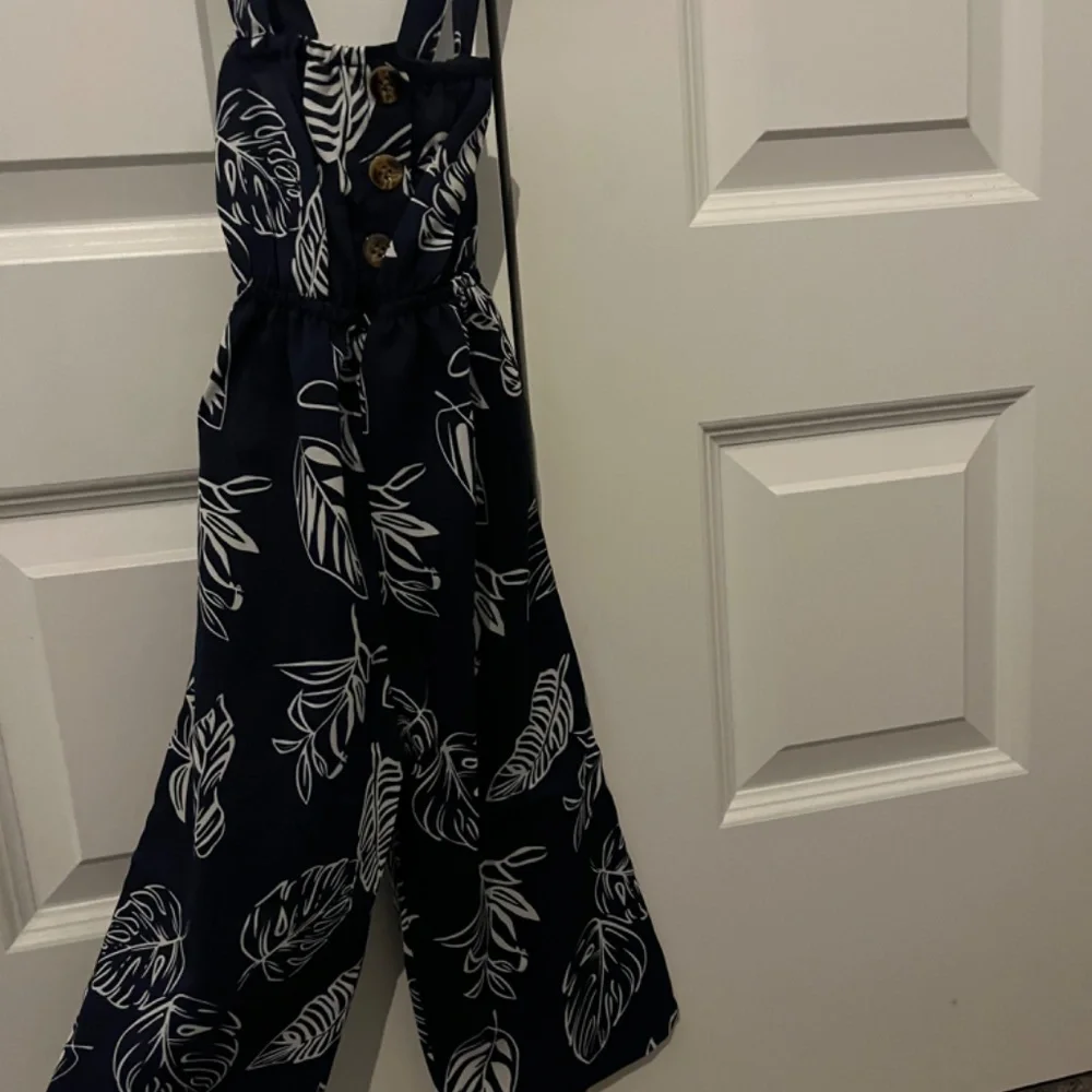 Romper - Picture 2 of 7